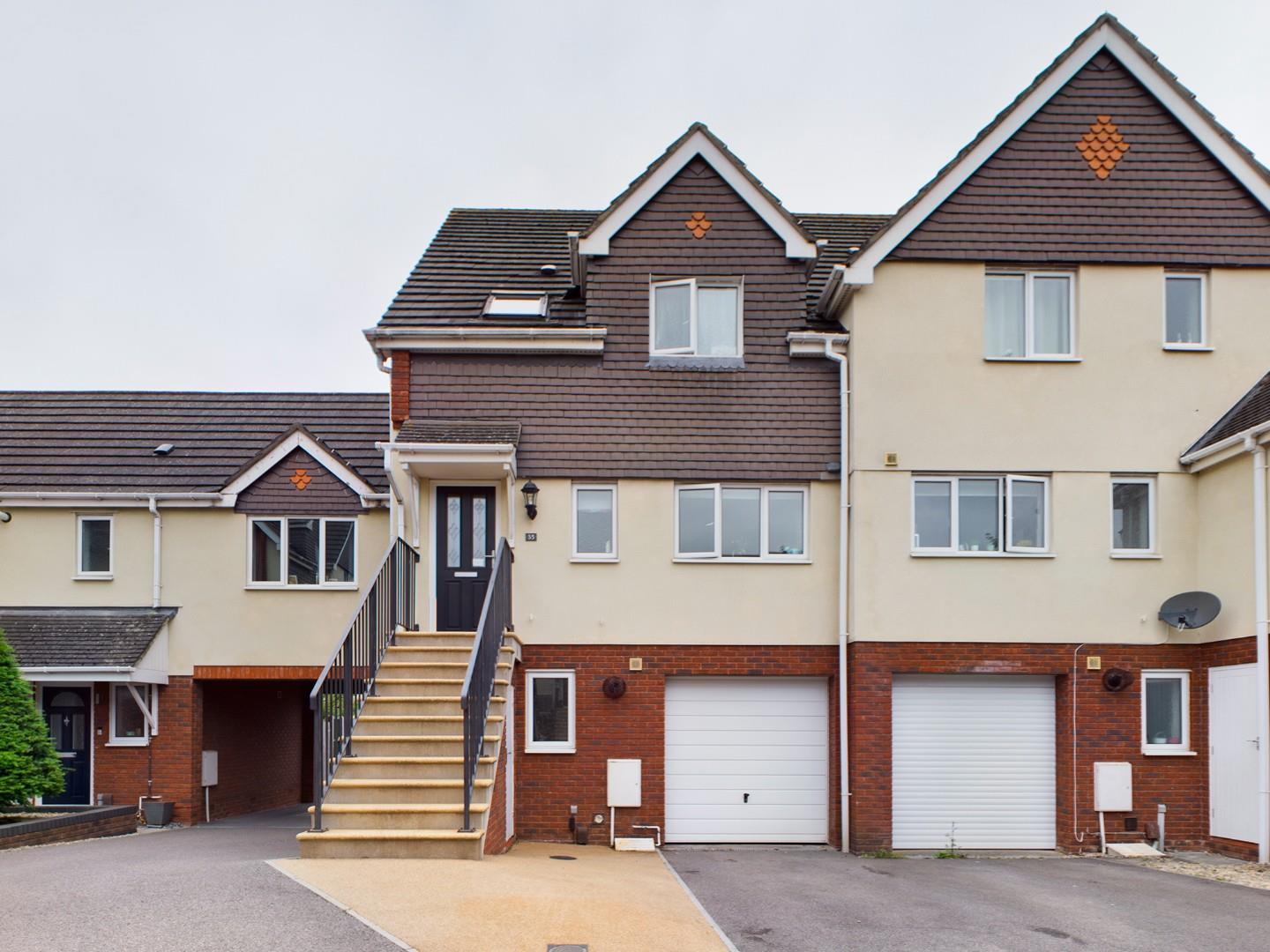 Arthurs Close, Emersons Green LetsMoveUK